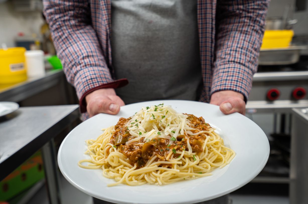 Hotové jídlo podávané v restauraci